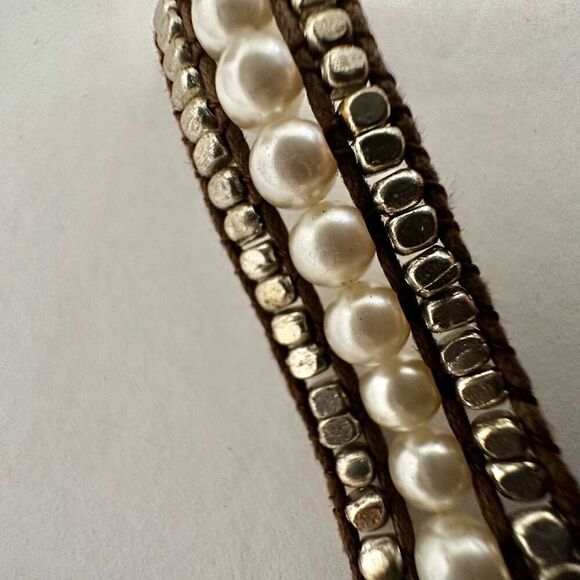 AEO faux pearl leather wrap bracelet - Picture 6 of 10